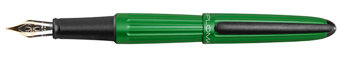 Diplomat Aero Green Fountain Pen 14k